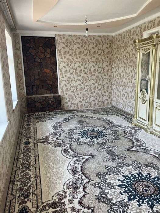 Мухаеда  ховлини  бир  кисми  сотилади. 57 000  $ Раксанани оркаси9397