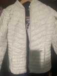 Преходно яке guess