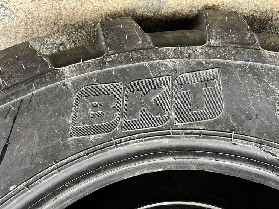 Cauciucuri noi industriale de buldo 16.9-24 BKT INDUSTRIALE JCB CAT