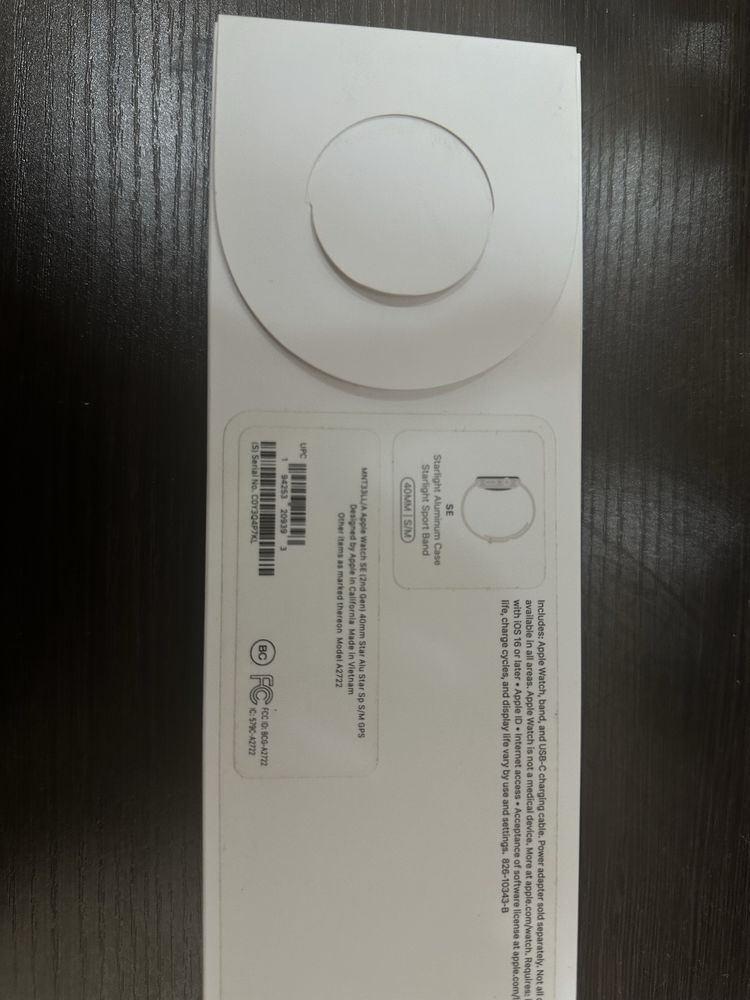 Продаю ! Iwatch SE в цвете Gold