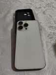 Vând iPhone 13 Pro