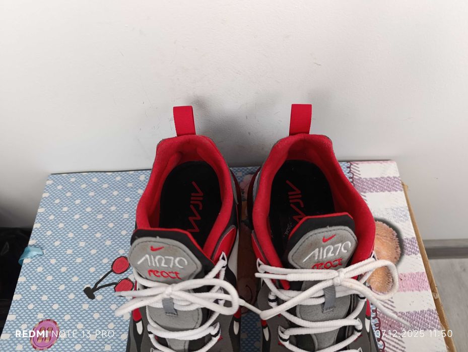 ''Nike Air Max 270 React''оригинални мъжки маратонки 43 номер