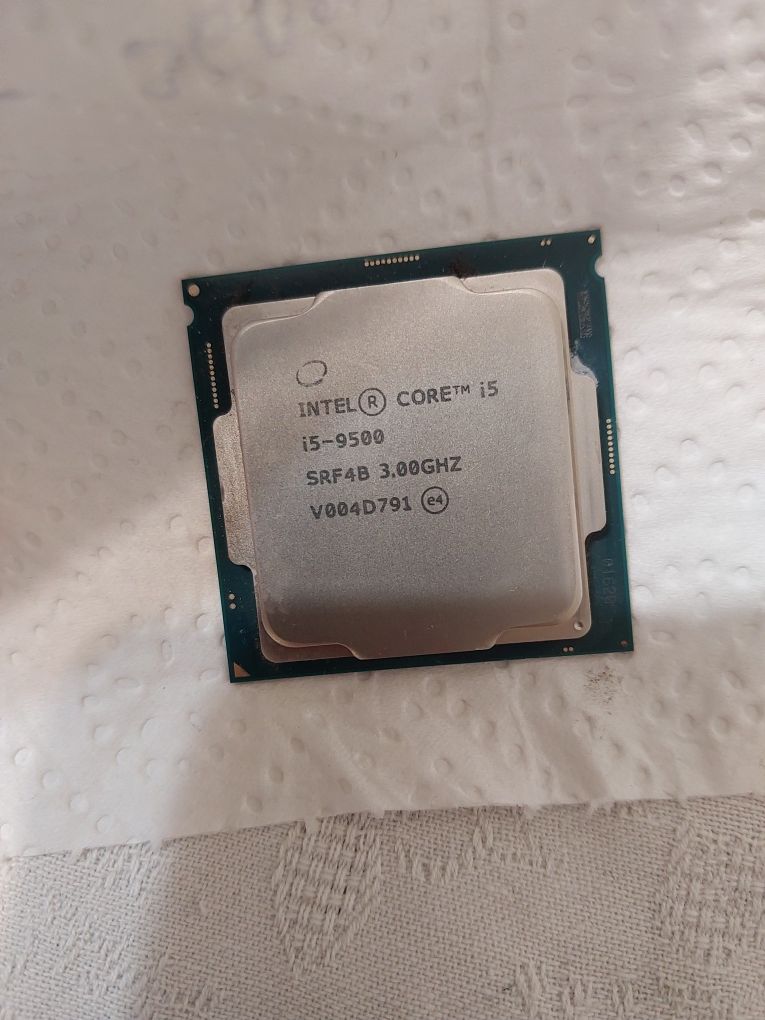 intel core i5-9500 , LGA1151 9-то поколение, 6-ядрен процесор