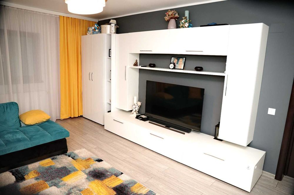 Apartament Modern cu 2 Camere, Luminos și Eficient Compartimentat