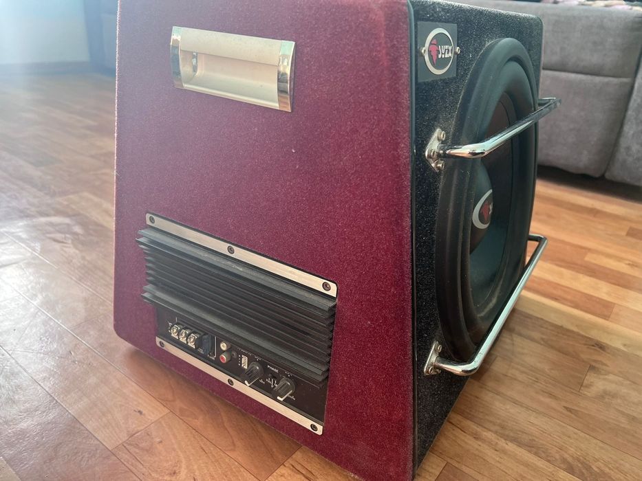 Сабвуфер SYZX в хорошем состоянии