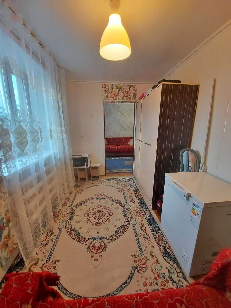 `ПРОДАМ 4 комнатную квартиру в Сортировке, центр района, дом кирпичный