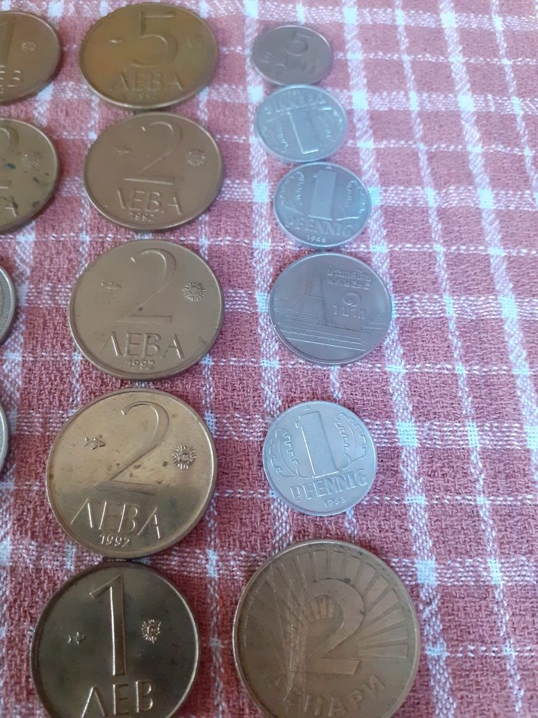 Лот от Български и чуждестранни  монети.