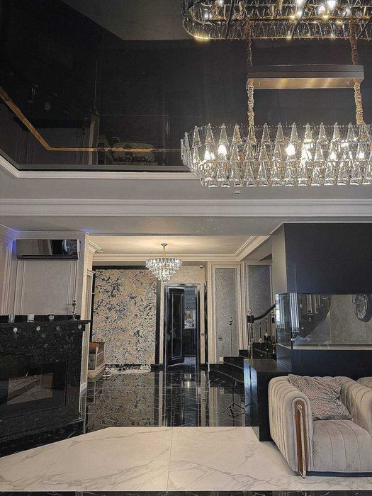 ГОТОВЫЙ АРЕНДАТОР! В Кирпичном Доме! Шикарная 4х ком кв-ра в Центре !