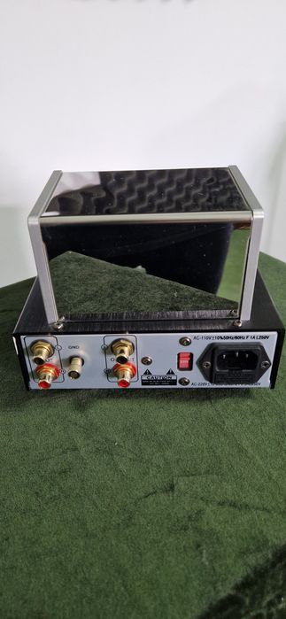 Preamplificator phono lampi yaqin MS23-B