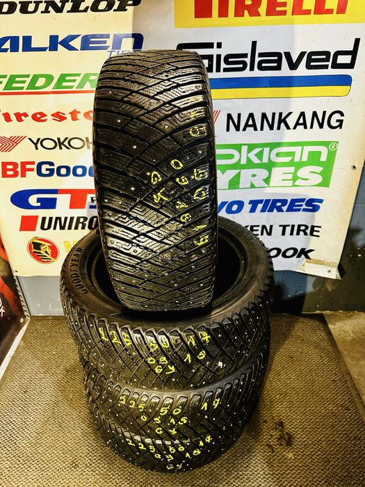 225/50 R17 98T XL - Goodyear Ultra Grip ICE ARCTIC M+S Oferta