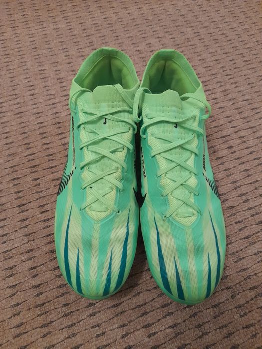 Adidasi fotbal CR 7