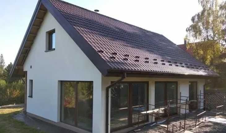 Case moderne pe structura metalica, cabane rustice tip A