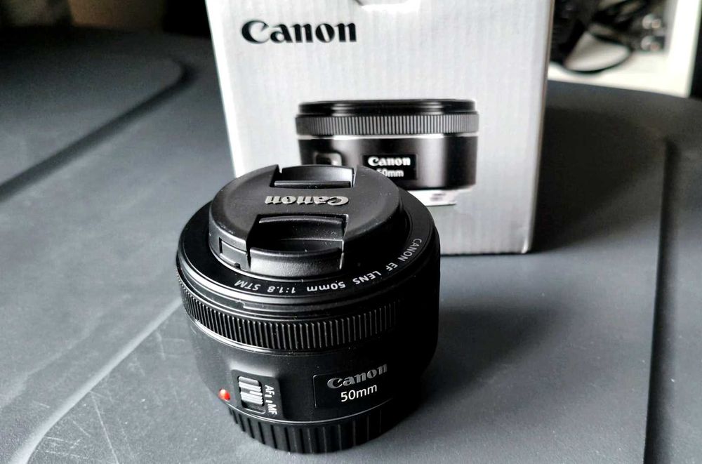 Продавам Oбектив Canon EF 50mm f/1.8 STM