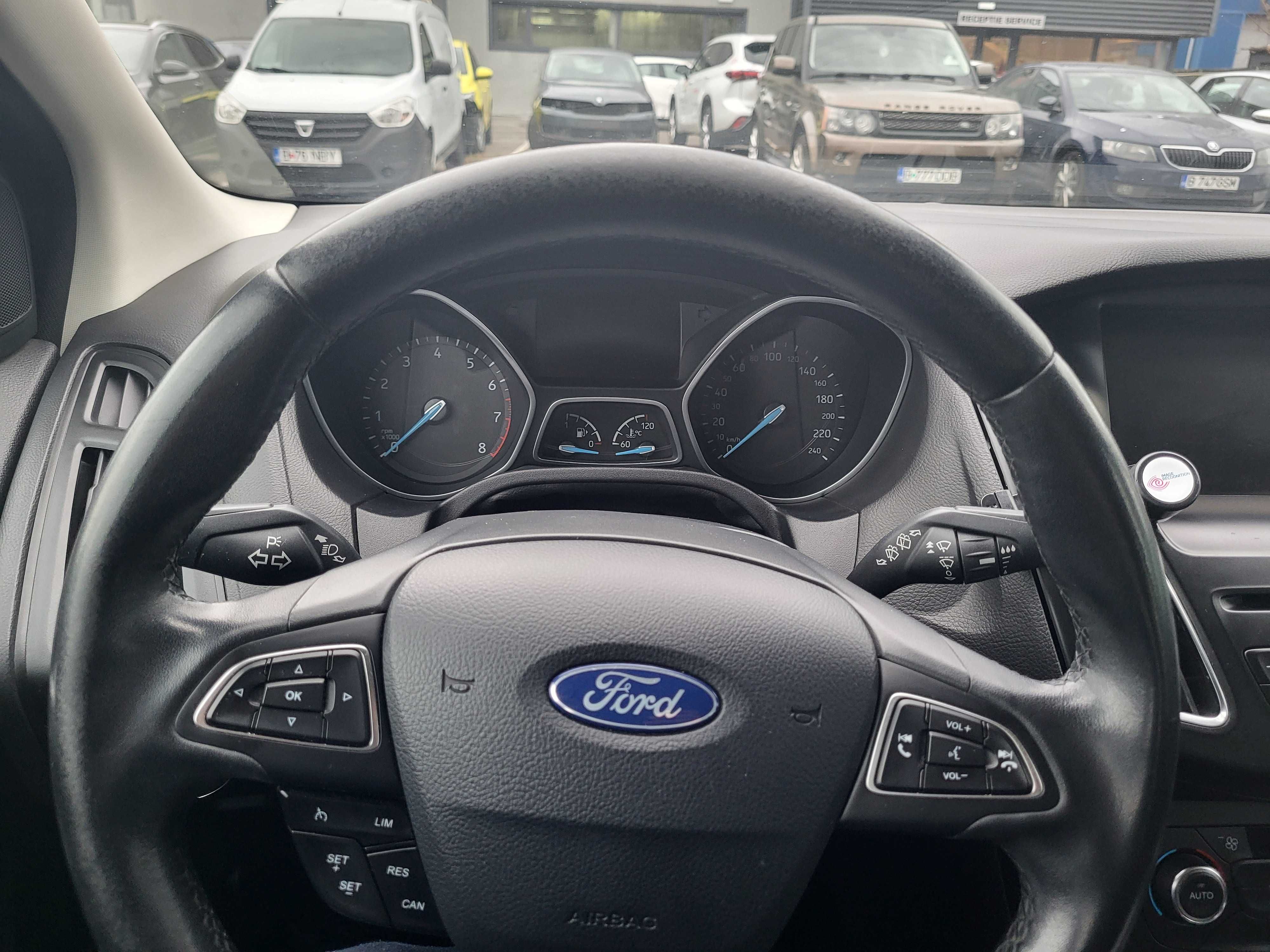 De vanzare FORD FOCUS 2017