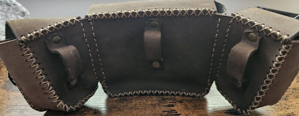 BORSETA PIELE / Gentuță curea handmade- deosebita!!!