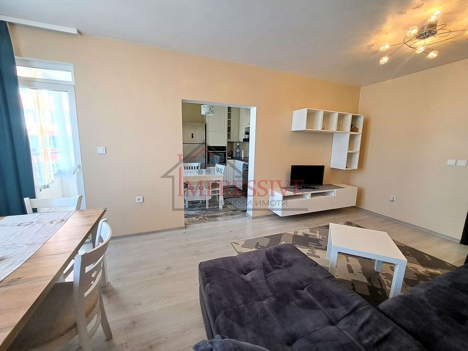 Дава се под наем Тристаен апартамент в Варна, Лятно кино Тракия - 108 кв.м за 663 € - Снимка #3