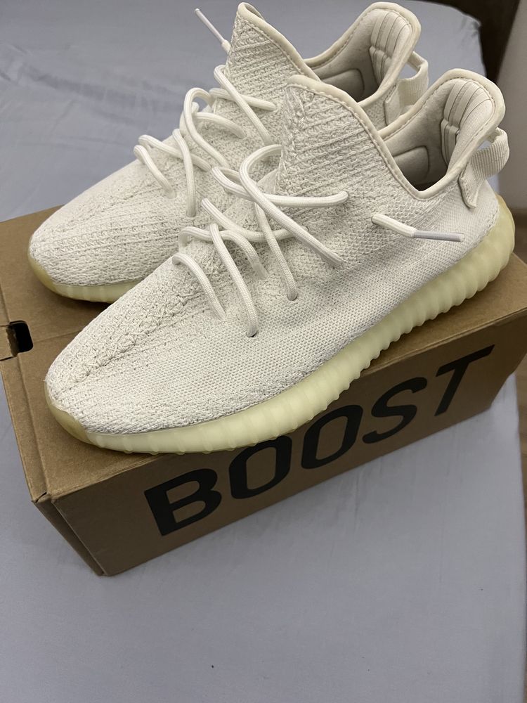 Yeezy 350 cream white