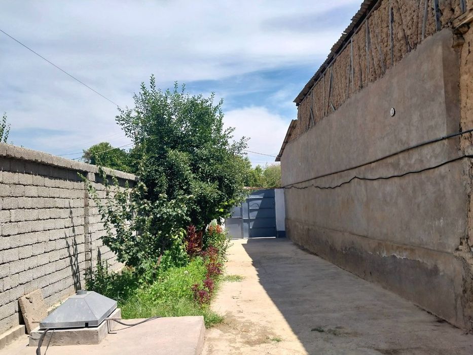 Uy sotiladi 5.4 sotix