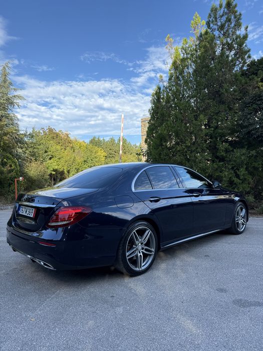 Mercedes-benz E220 9G/AMG Packet/Digital/Head up/Keyless go/Distronic