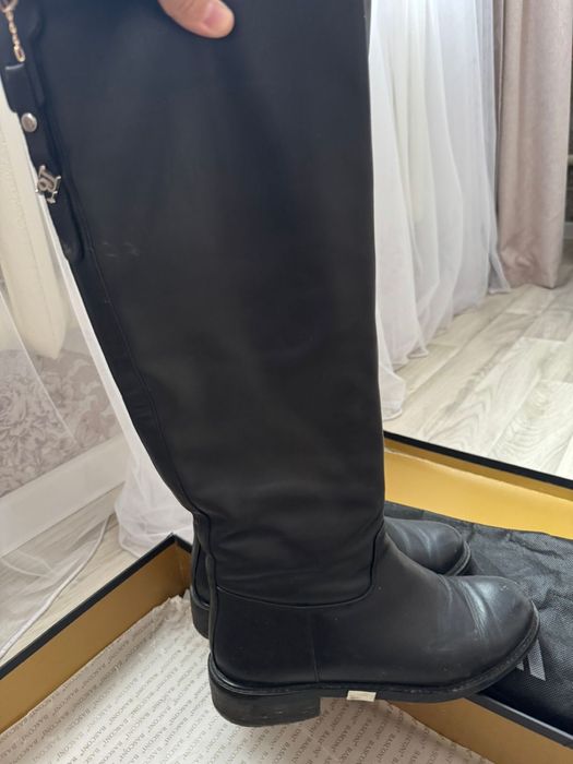 Продам сапоги баскони