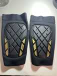 Aparatori de Fotbal G-Form Pro, marime L