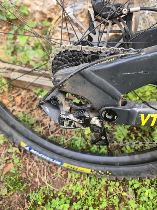 Продавам YT Tues AL 2019