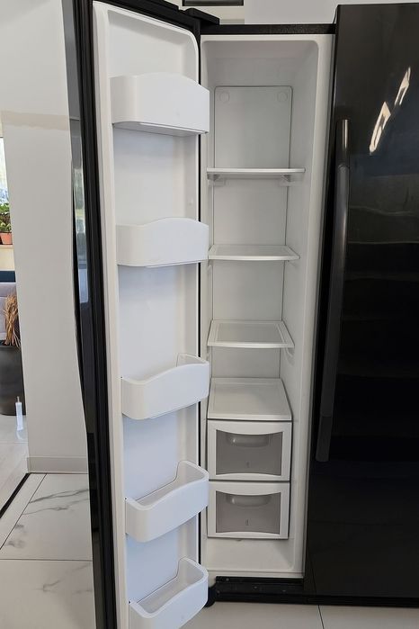 Vand frigider side by side