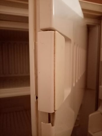 Холодильник б.у.в рабочем состоянии