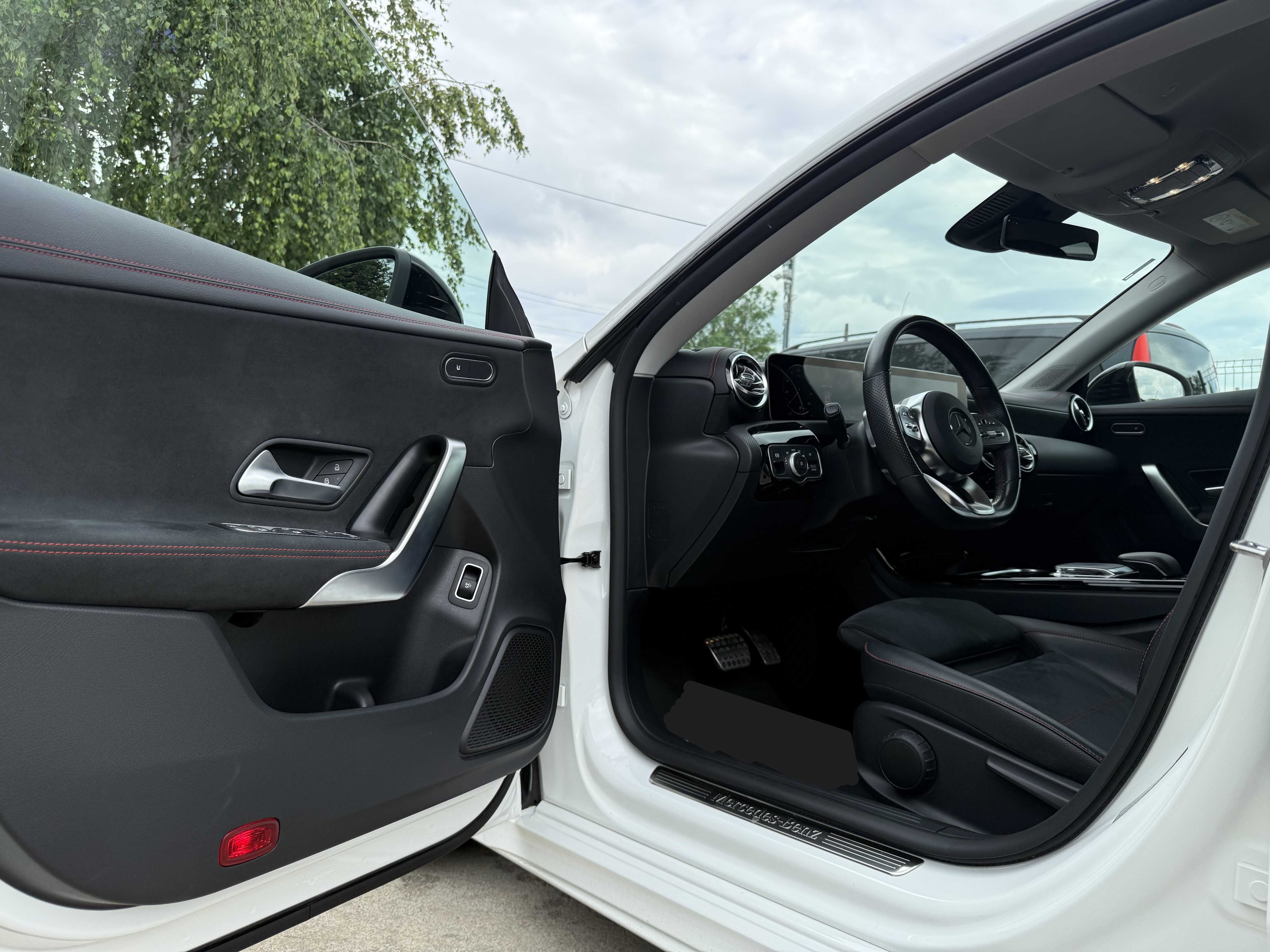 Mercedes-Benz CLA 220, 4matic AMG line, MBUX, САМО 31 ХИЛ. КМ!!!