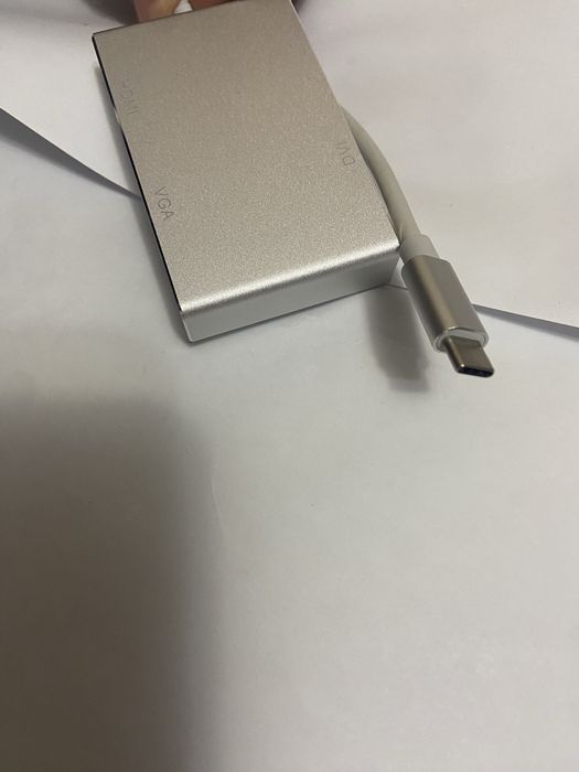 Convertor 4 in 1 USB de tip C la VGA / DVI 4K / HDMI 4K / USB