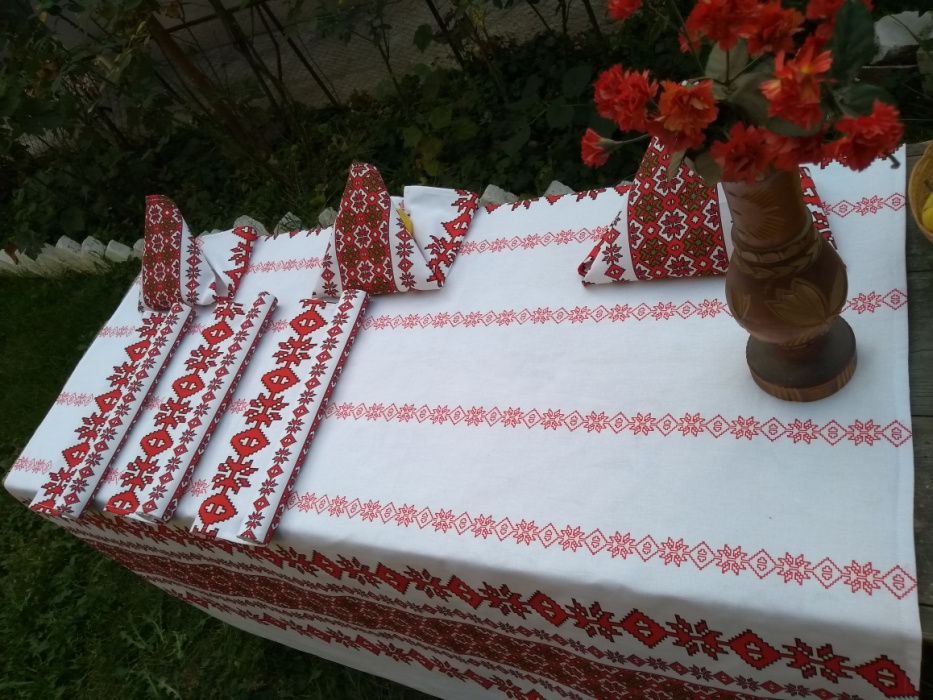 Set Fata de masa bumbac +6 stergare Tradițional Romanesc, Restaurante