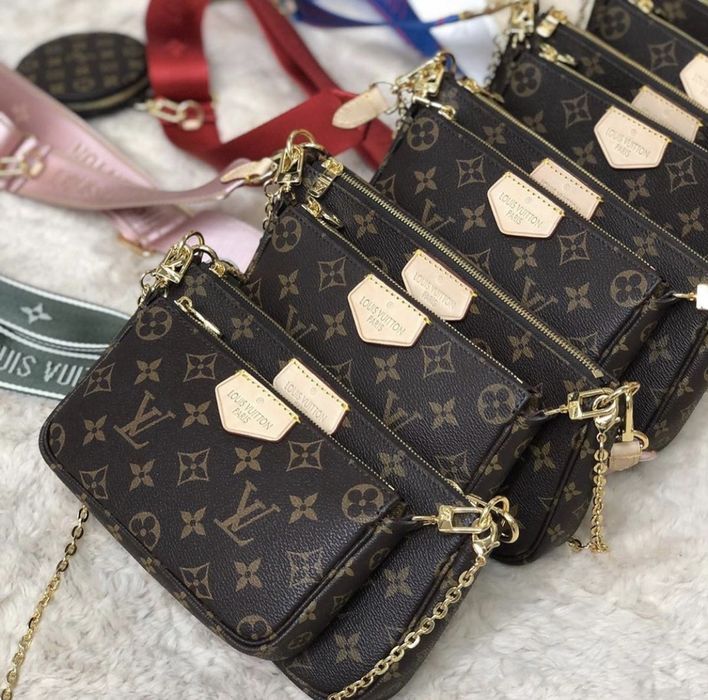 Geanta Louis Vuitton/Piele naturală,nu eco.Cod AUTENTICITATE interior