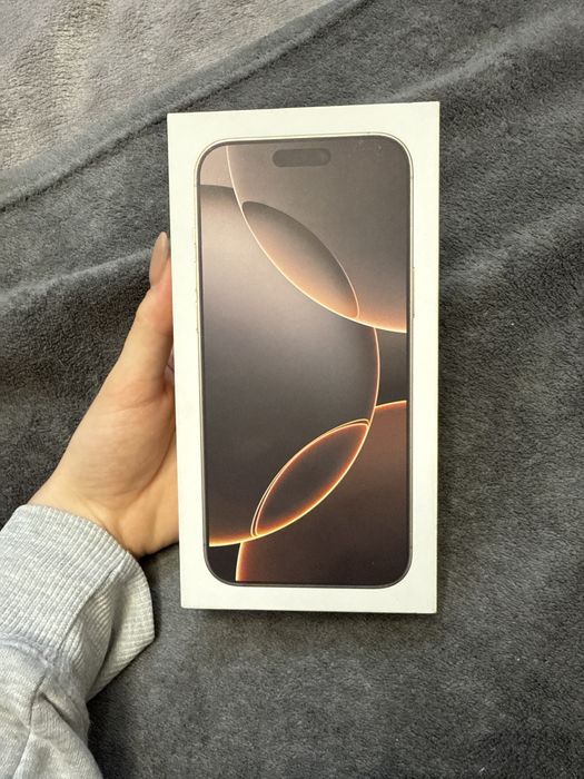 Iphone 16 pro max desert titan