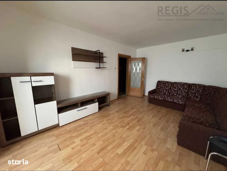 Apartament cu 4 camere, zona Calea Bucuresti