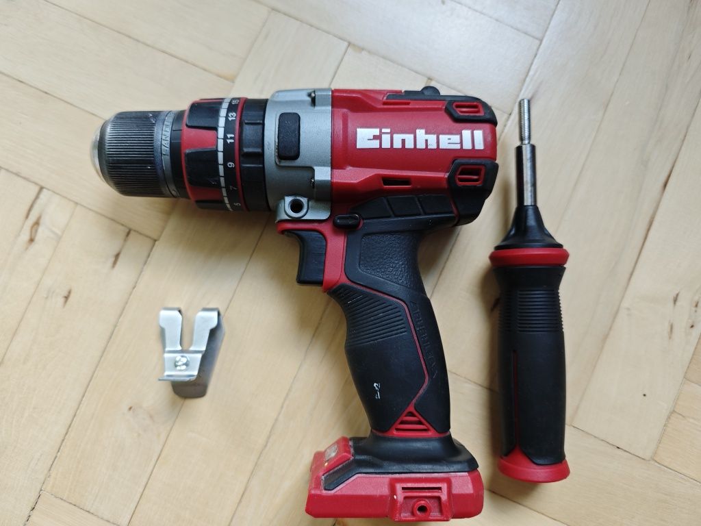 Продавам  акумулаторни машини Einhell.