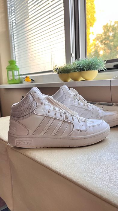 Оригинални кожени кецове Adidas