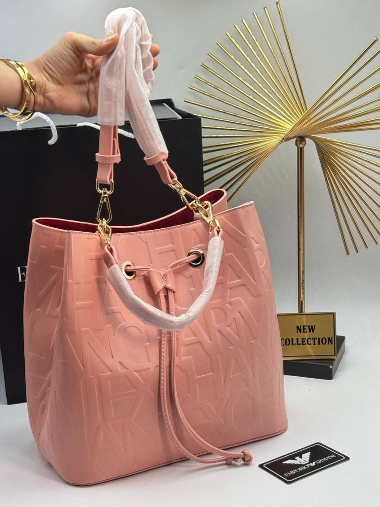Geanta Armani  Noua !!! Dimensiuni 30/28 !!!