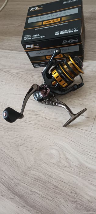 Mulineta FL Strategist Feeder 6000 model nou 2022