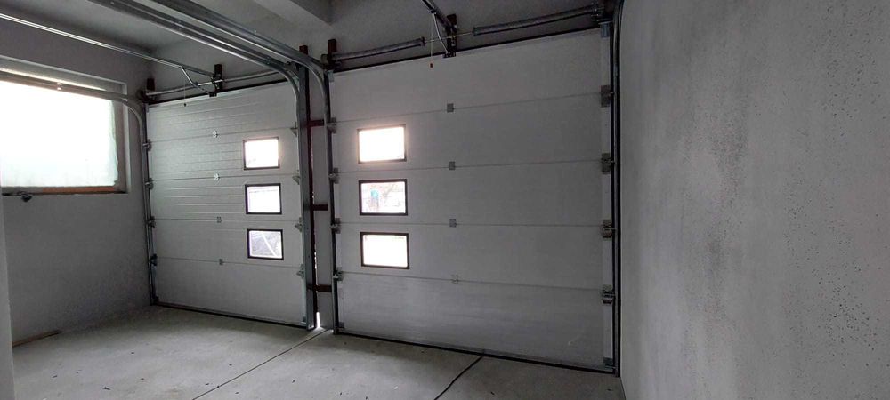 Usa sectionala izolata XPT DOORS pret incepand de la 591 euro