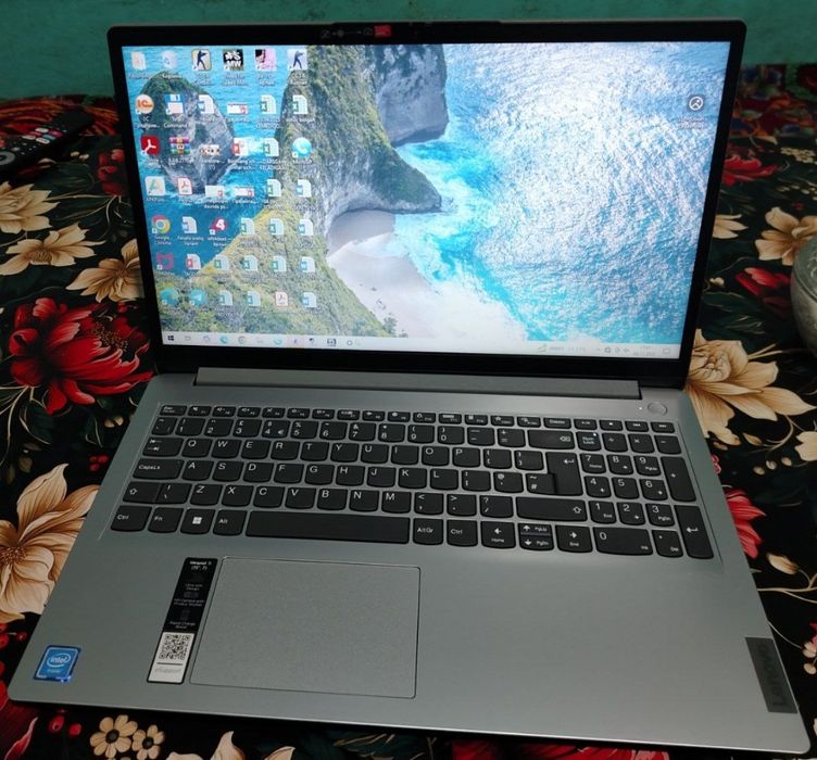 Lenovo yangi dek