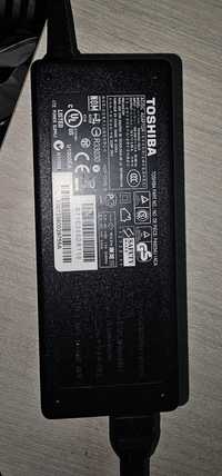 Зарядное устройство для ноутбука Toshiba
