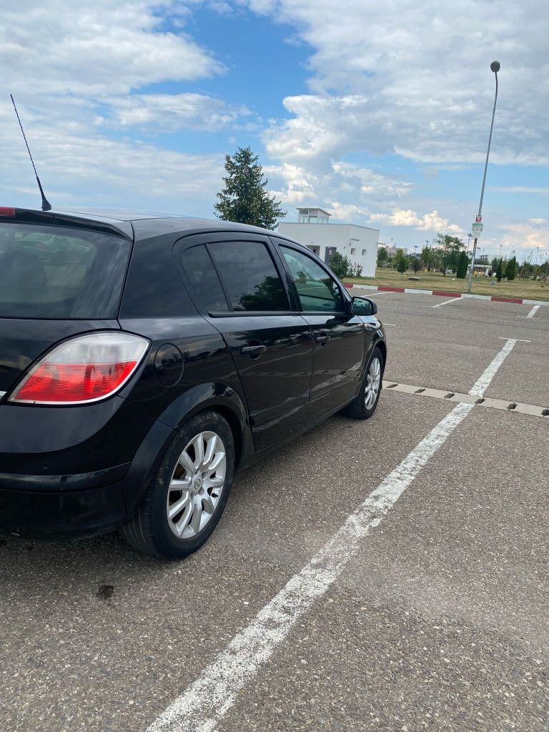 Opel Astra h 1.8 benzina