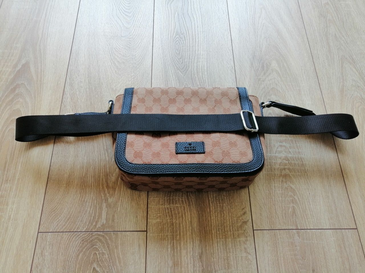 Gucci, louis vuitton мъжки елегантни чанти