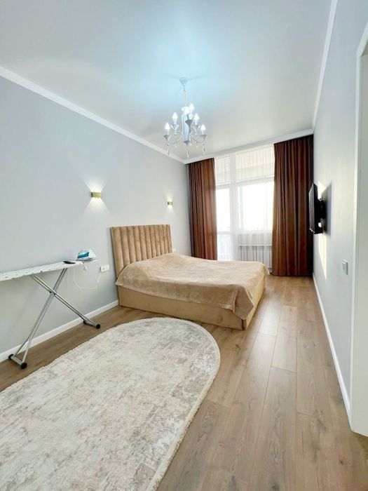 Евро двух комнатная квартира посуточно с видом на город