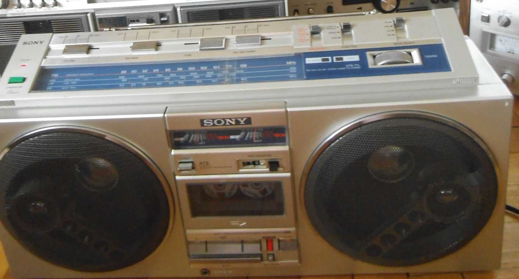 RADIO CASETOFON SONY CFS-77L Stereo Cassette Corder 20cm Woofers