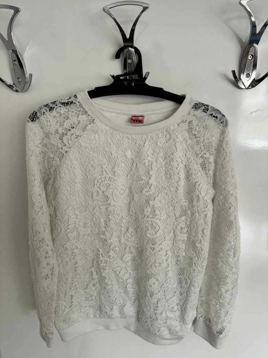 Три блузи за 20лв, Стич и Мини Маус 140