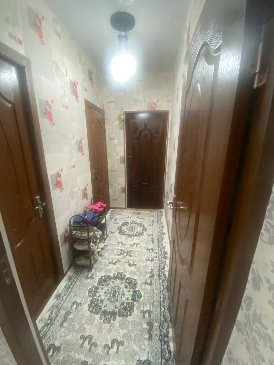 Продаеться Чиланзар-20 2/1/4 чистая ремонт, можно под офис