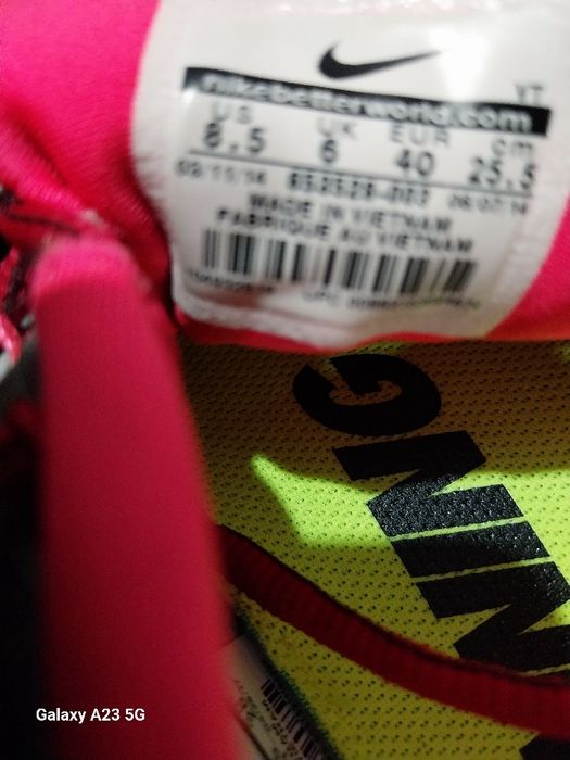 Adidași femei Nike