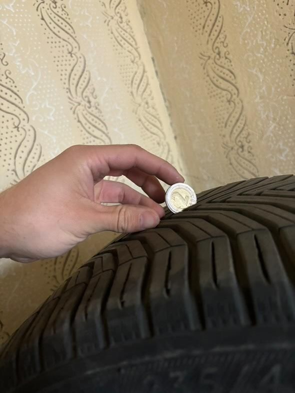 4×всесезонни гуми 235/40 R18 – DOT 2020