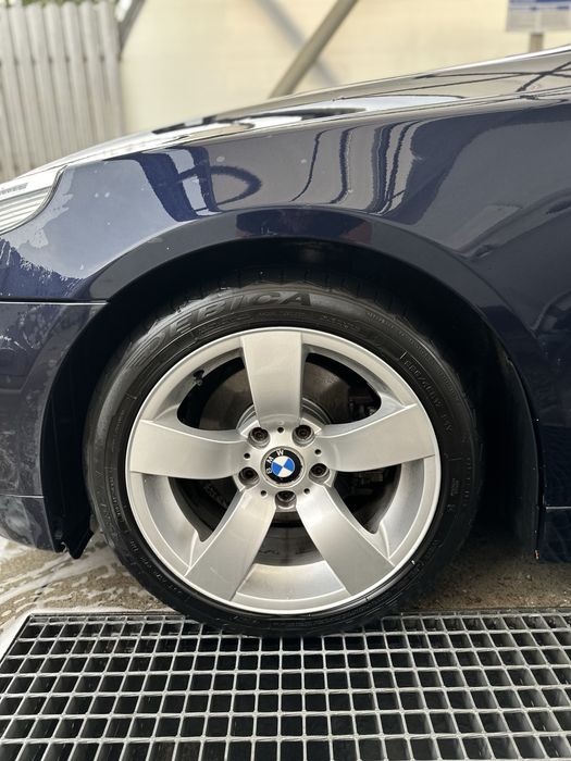 BMW Seria 5, E60 - 525i - 192CP